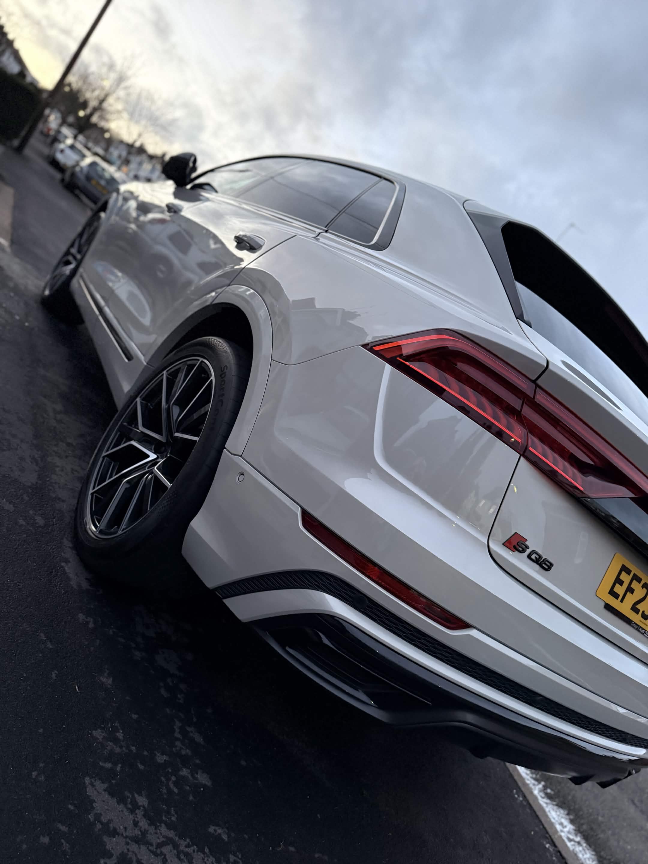 Audi SQ8 exterior gloss